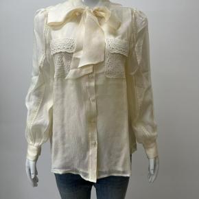 Ladies Chiffon Breathable Office Elegant Embroidered Pockets Shirt 