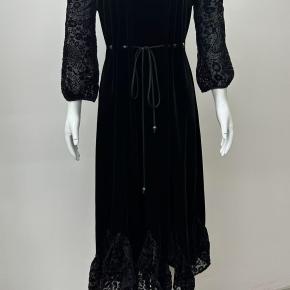 Puffy Lace Jacquard sleeves Long Dress For Ladies