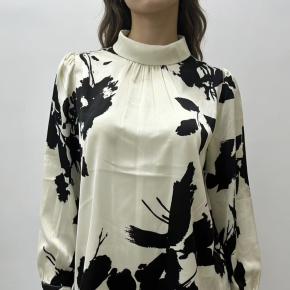 Elegant Digital Printing Breathable Satin Office Ladies Shirt